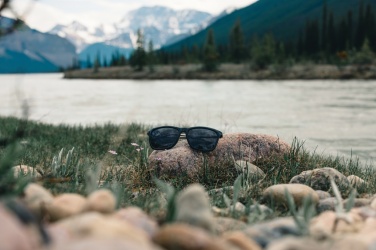 Logotrade Werbeartikel das Foto: Swiss Peak polarisierte Sonnenbrille aus RCS Kunststoff