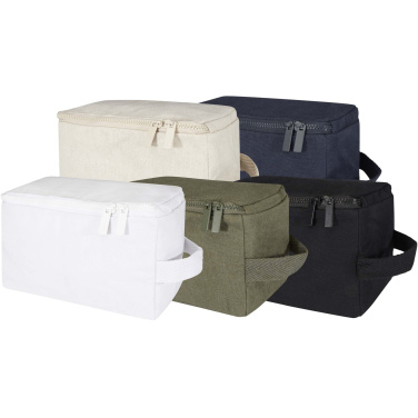 Logotrade Werbeartikel das Foto: Pack 500 g/m² Aware™ Kulturbeutel aus Recyclingmaterial