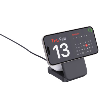 Logotrade werbemittel das Foto: Urban Vitamin Arcadia 15W 3in1 Magnet-Charger aus RCS rABS