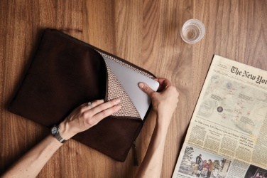 Logo trade corporate gift photo of: VINGA Hunton laptop case