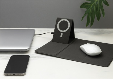 Logo trade promotional gift photo of: Artic Magnetic 10W wireless charging phonestand