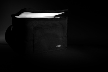 Logotrade advertising products photo of: Swiss Peak AWARE™ 1200D deluxe 8 can cooler bag