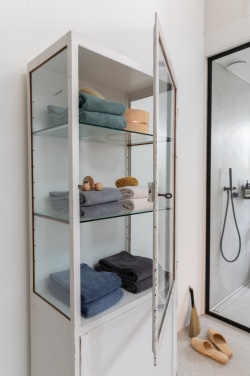 Logotrade promotional gifts photo of: Ukiyo Sakura AWARE™ 500 gsm bath towel 50x100cm