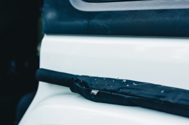 Logo trade business gifts image of: Swiss Peak Aware™ Ultra-light manual 25” Alu umbrella