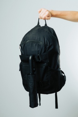 Logotrade promotional merchandise picture of: Yara 21" AWARE™ RPET solid colour umbrella with carabiner