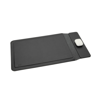 Logotrade promotional item picture of: Swiss Peak 15W magnetic charging laptop sleeve 14-15,6"