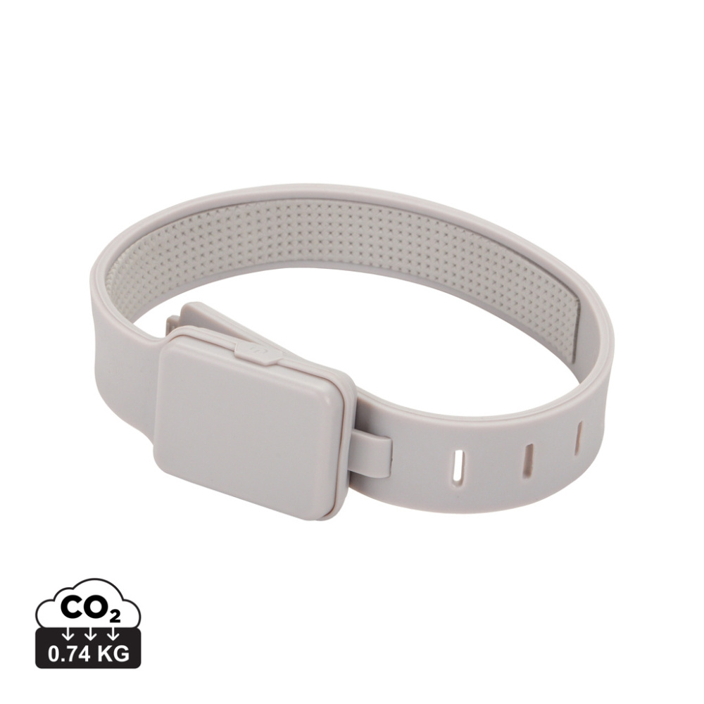 Logotrade advertising products photo of: Lumi Sprint RCS rplastic LED re-chargeable running light