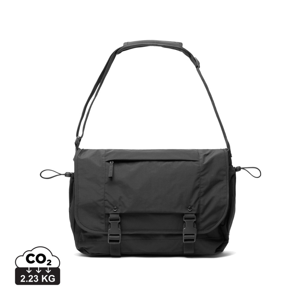 Logo trade promotional gifts image of: KENTO URBAN RCS recycled nylon 15.6 inch Messenger
