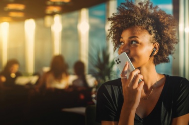 Logotrade reklaamkingituse foto: Motorola IPX5 TWS MOTO nupud 85