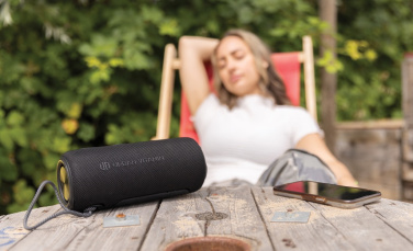 Logo trade firmakingid foto: Urban Vitamin Pacific Grove RCS rplastist 30W kõlar IPX7