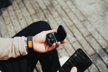 Logo trade ärikingi pilt: Lakewood RCS taaskasutatud ja parandatavad juhtmevabad kõrvaklapid