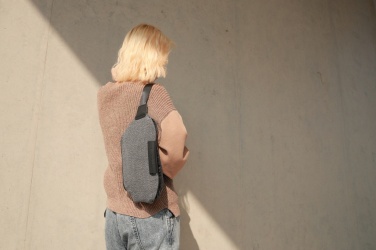 Logo trade firmakingitused foto: Õlakott Urban Bumbag