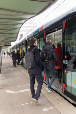 Logotrade reklaamkingi foto: Swiss Peak AWARE™ vargusvastane 15,6-tolline sülearvuti seljakott