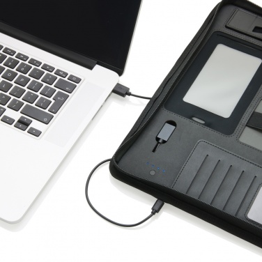 Logotrade reklaamkingituse foto: Tehniline portfell koos jõupangaga