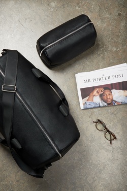 Logotrade reklaamkingituse foto: VINGA Bermond RCS taaskasutatud PU reisikott