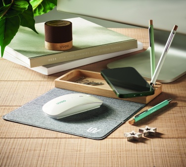 Logo trade reklaamkingituse pilt: Juhtmeta bambusest laadija 15W