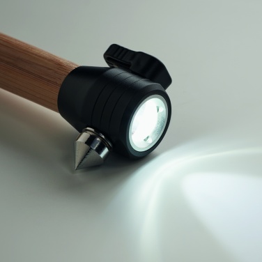 Logo trade firmakingi pilt: 3-ühes bambusest taskulamp koos avariivasara ja turvavöölõikuriga