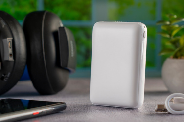 Logo trade reklaamtoote pilt: Akupank 10 000 mAh KILLIS
