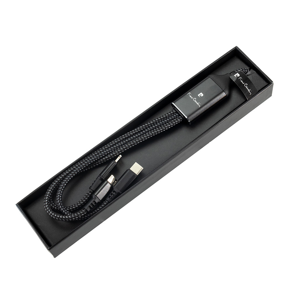 Logotrade reklaamkingituse foto: Kolm ühes kaabel valgustatud logoga Pierre Cardin