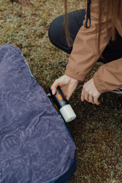 Logotrade meene foto: Nordic Drift Titan kaasaskantav pumbaga matkalamp