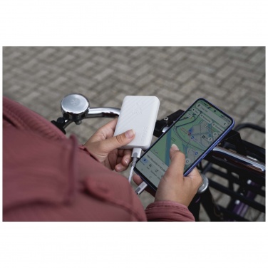 Logotrade mainoslahja ja liikelahja kuva: Xtorm XG205 Go2 12 W:n ja 5 000 mAh:n pikalatausvirtalähde 