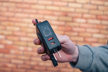 Logo trade liikelahjat tuotekuva: Urban Vitamin Saratoga 5-in-1 universaali laturi