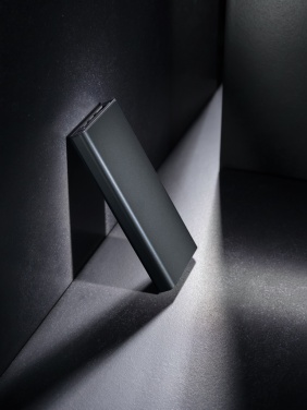 Logotrade mainostuote tuotekuva: Terra RCS 18W virtapankki 10000mAh kierrätetystä alumiinista