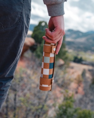 Logo trade liikelahja mainoslahja tuotekuva: Britton taitettava backgammon -ja tammipelisetti korkista