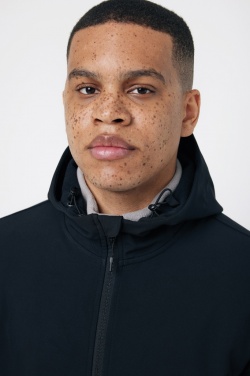 Logotrade mainostuote tuotekuva: Iqoniq Makalu miesten softshell takki R-polyesteristä