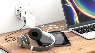 Logotrade mainostuotet kuva: SKROSS World Travel MUV 2-napainen USB A ja C adapteri