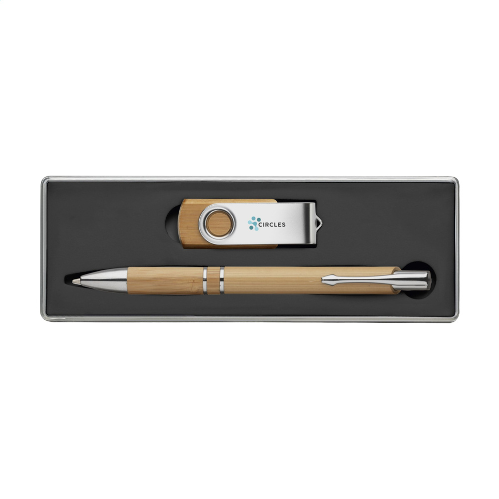 Logotrade mainoslahja ja liikelahja kuva: Bamboo Connect -lahjasetti 8 Gt