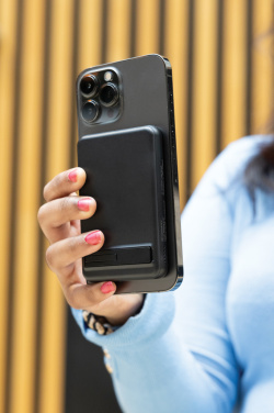 Logotrade mainoslahja ja liikelahja kuva: Zen RCS 5000 mah 5W magneettinen bambu virtalähde