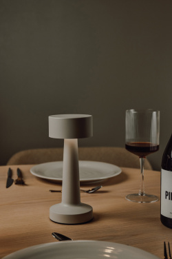 Logo trade mainoslahjat tuotekuva: VINGA Maris RSC  -pöytävalaisin kierrätettyä muovia