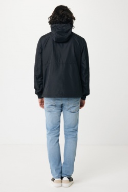 Logotrade reklaminiai produktai nuotrauka: Iqoniq Logan lengva striukė iš perdirbto poliesterio