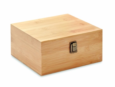 Logotrade logo dāvanas foto: Viskija komplekts bambusa kastītē