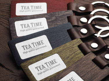 Лого трейд бизнес-подарки фото: Деревянный брелок для ключей 1853121