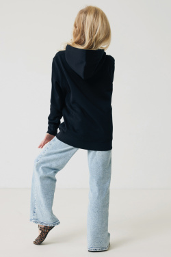 Логотрейд pекламные подарки картинка: Детская толстовка с капюшоном Iqoniq Yengo из переработанного хлопка с боковыми карманами