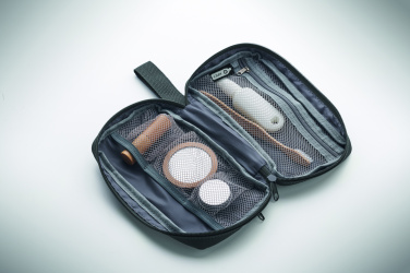 Логотрейд pекламные cувениры картинка: Toiletry bag 600D RPET