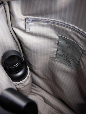 Logotrade reklamprodukter bild: VINGA Baltimore RCS tote backpack